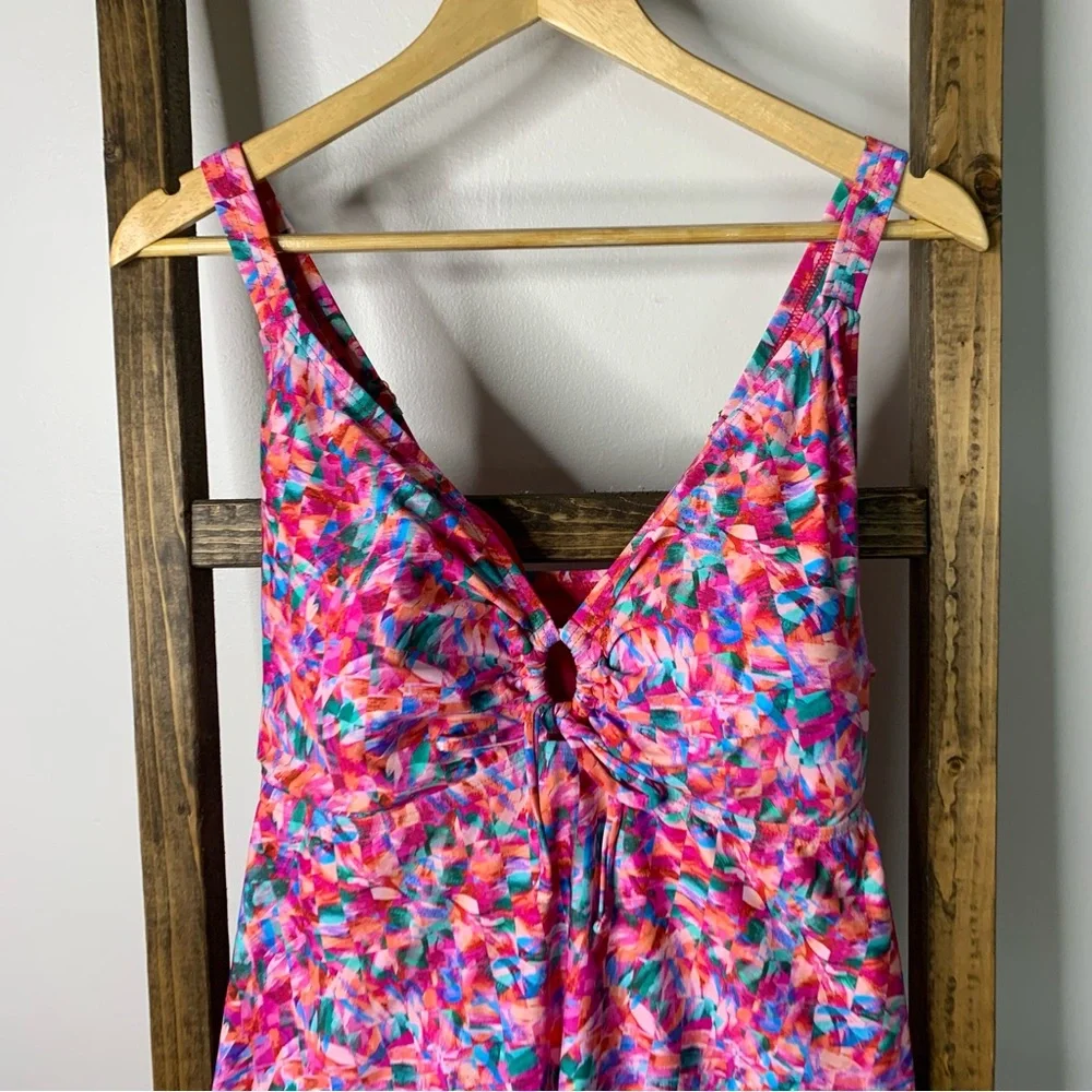 Sunsets Curve Vibrant Pink Multicolor Women's Swim Tankini Top